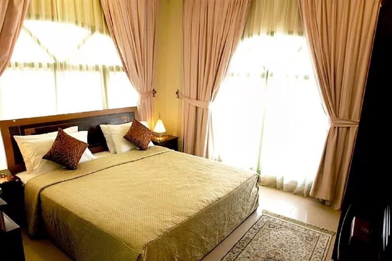 Safeer Plaza Hotel Маскат Екстер'єр фото