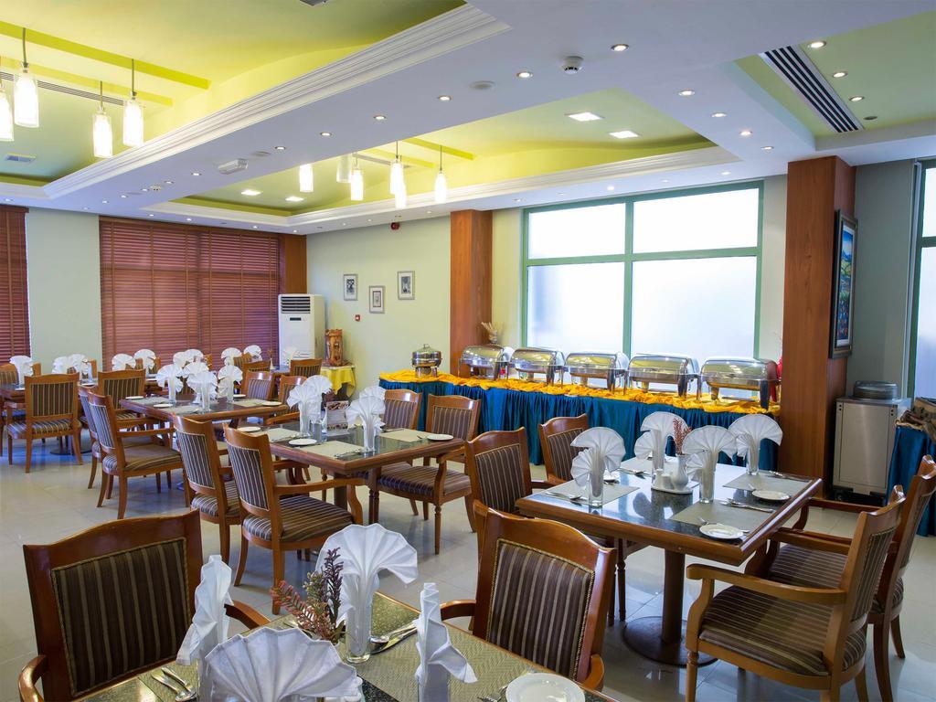 Safeer Plaza Hotel Маскат Екстер'єр фото