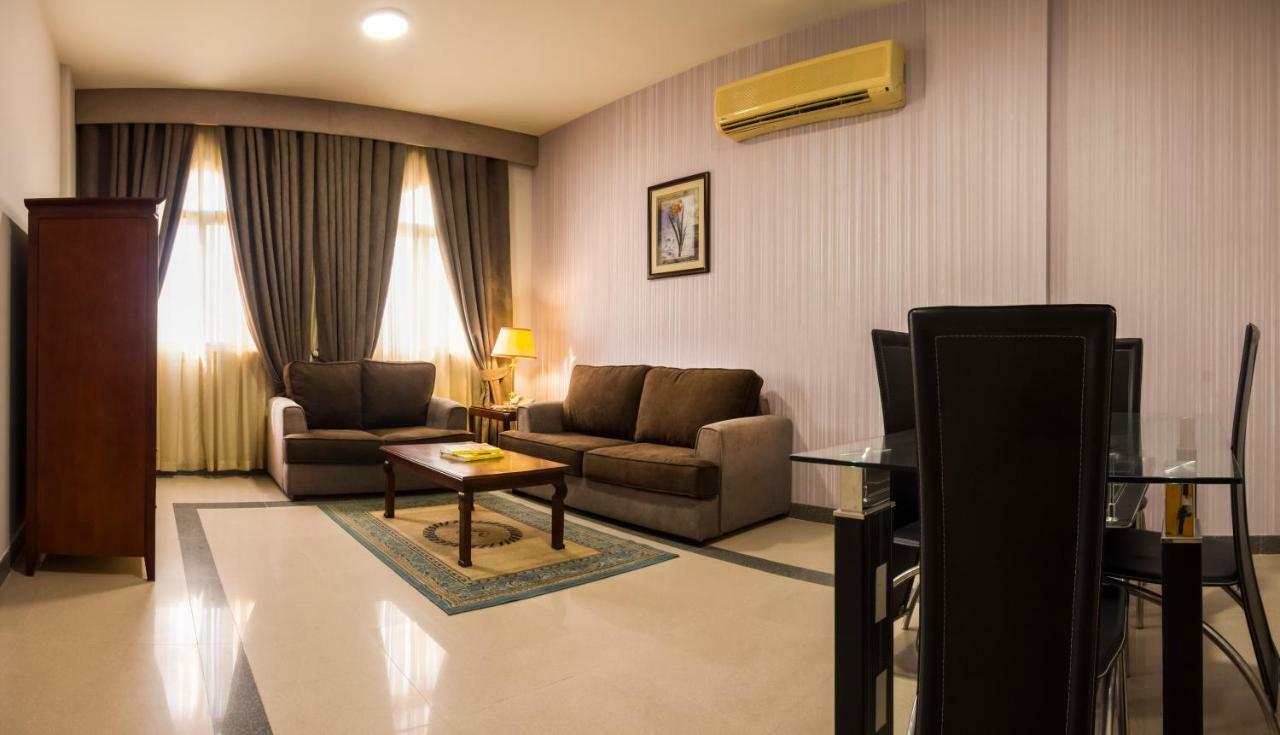 Safeer Plaza Hotel Маскат Екстер'єр фото